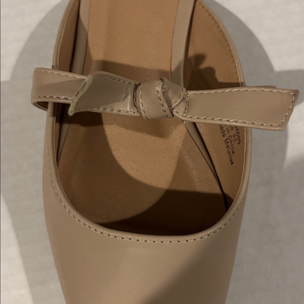 Brinley Co. Tan Mailee Vegan Leather Flat Rounded Square Toe Mule - Size 6.5 - Picture 7 of 8